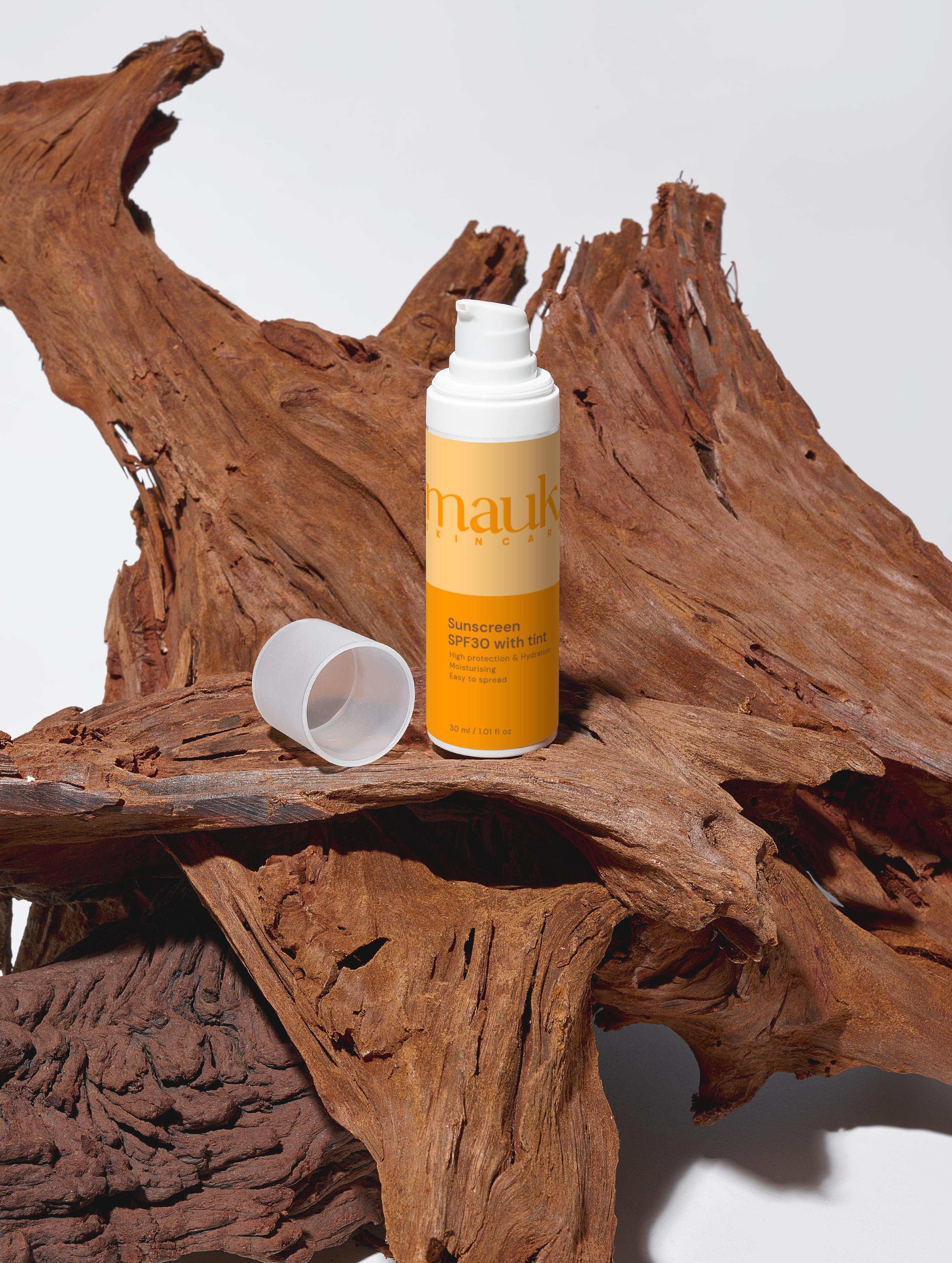 Sunscreen SPF30, with tint
