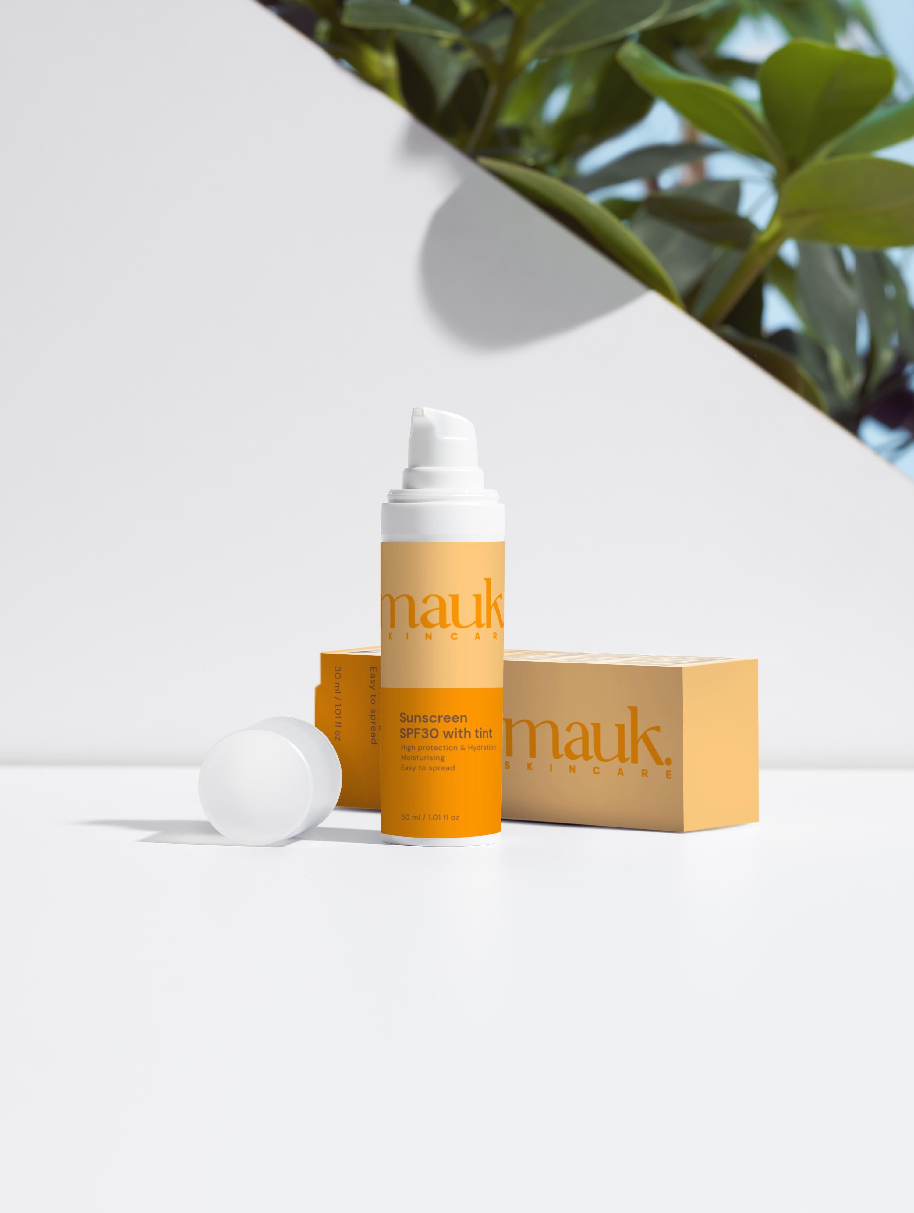 Sunscreen SPF30, with tint